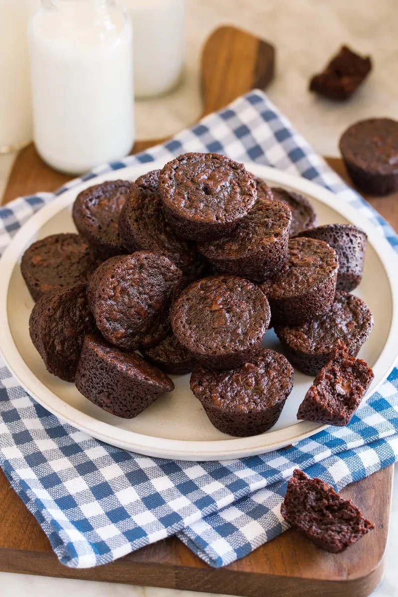 Brownie Bites with butter