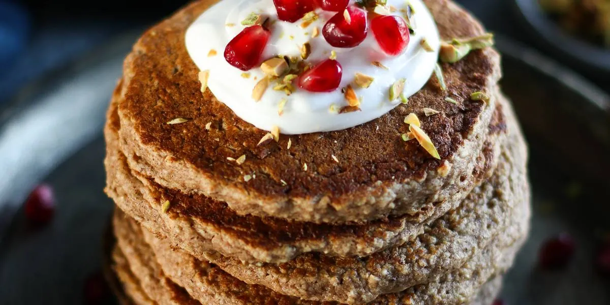 Simple Oatmeal Pancakes
