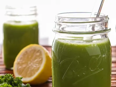 Kale Apple Green Smoothie