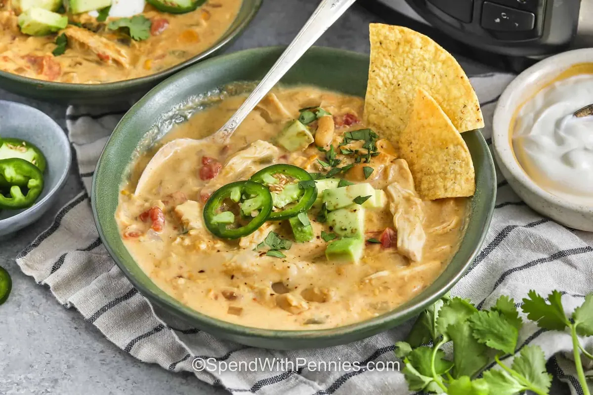 Slow Cooker White Chicken Chili