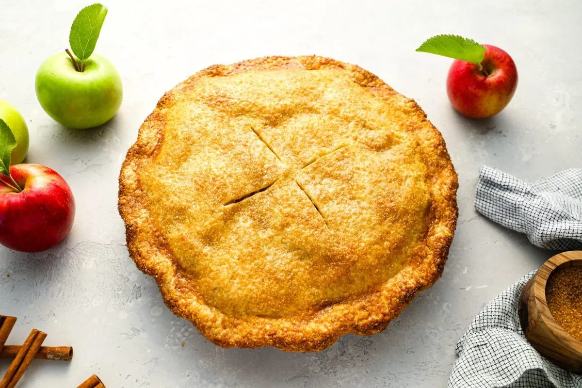 Apple Pie with butter