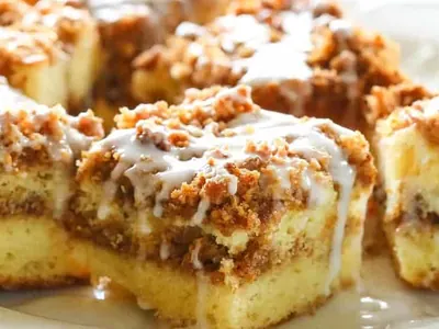 Graham Streusel Coffee Cake