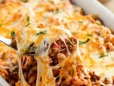 Cheesy Beef Macaroni Casserole