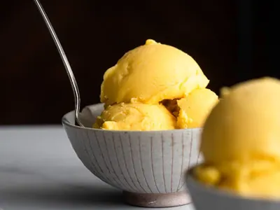 Mango Frozen Yogurt