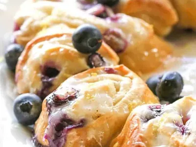 Blueberry Lemon Crescent Ring