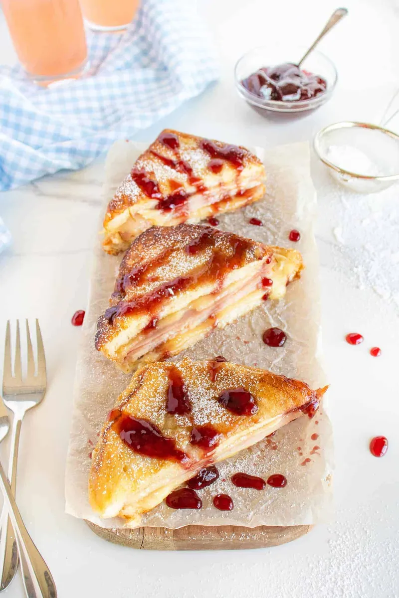 Monte Cristo Sandwiches