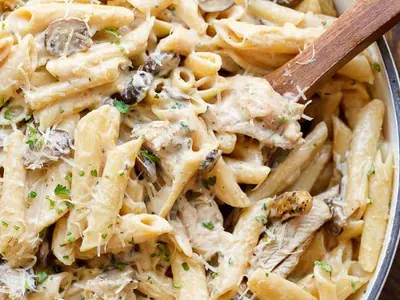 Creamy Mushroom Chicken Pasta