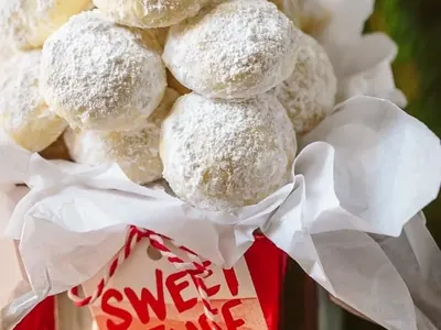 Almond Snowball Cookies