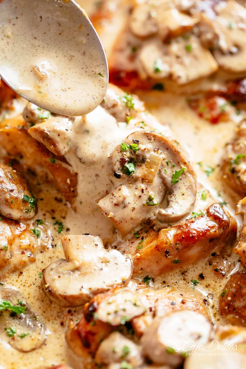 Creamy Garlic Mushroom Chicken