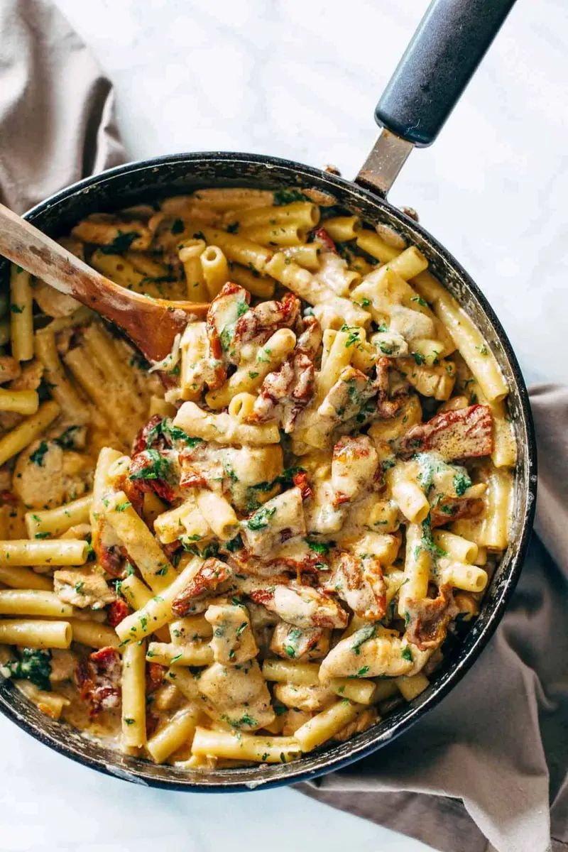 Sun-Dried Tomato Chicken Pasta