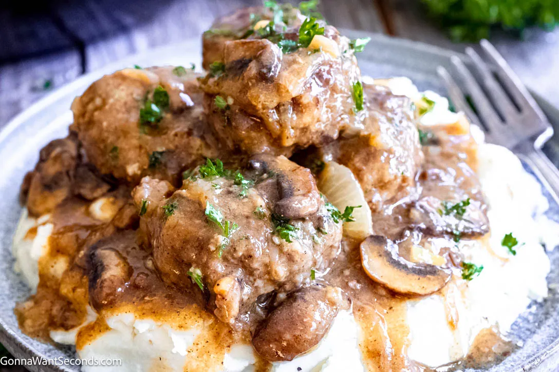 Meatballs and Gravy