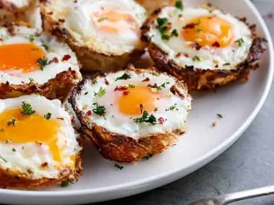 Cauliflower Hash Brown Egg Cups