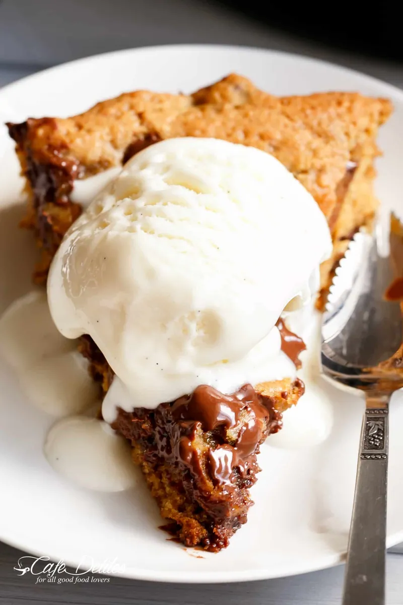 Nutella Stuffed Skillet Cookie