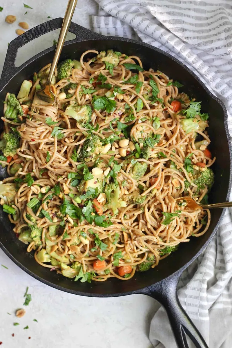 Peanut Broccoli Noodles