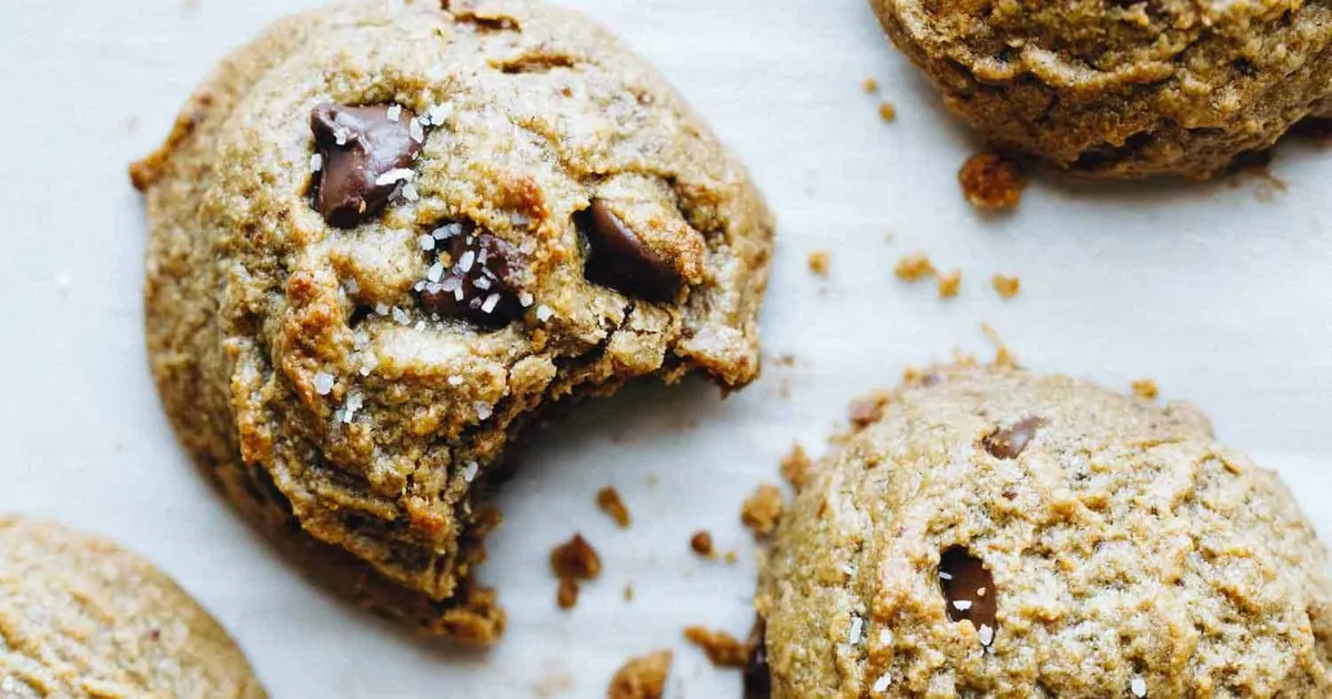 Peanut Butter Chocolate Chip Cookies with eggs