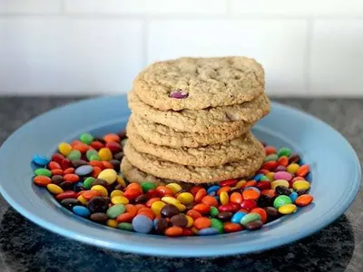 Leftover Candy Oat Cookies