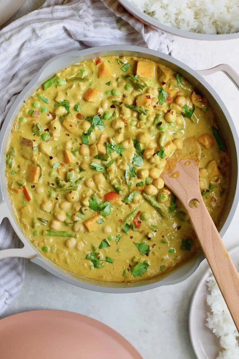 Creamy Vegetable Chickpea Curry