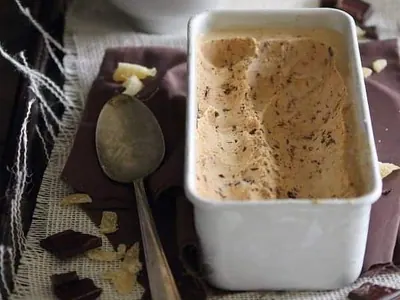 Dark Chocolate Gingerbread Ice Cream