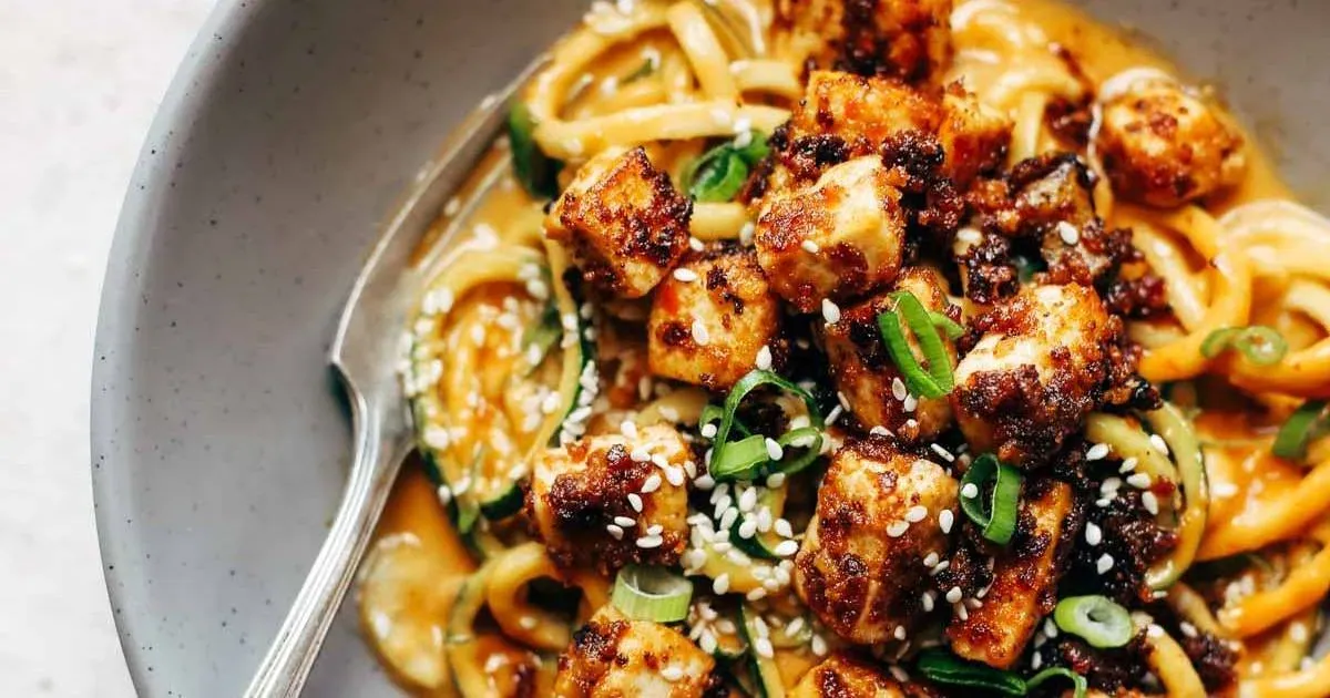 Spicy Sesame Tofu Zoodles