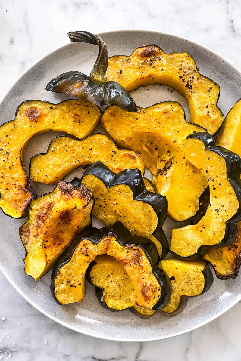 Roasted Acorn Squash Slices