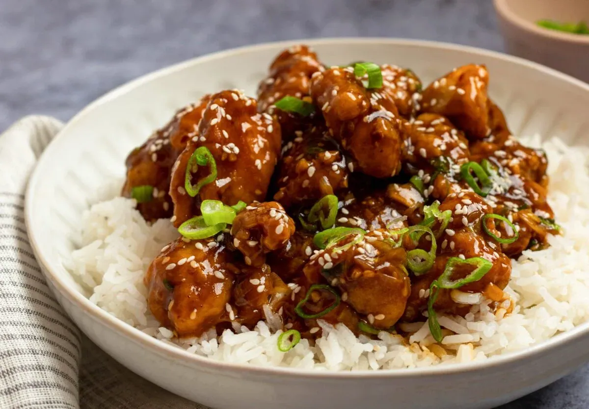 General Tso's Chicken with green onions