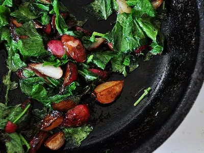 Braised Garden Radishes
