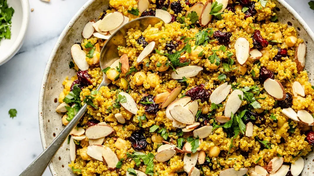 Moroccan Chickpea Quinoa Salad