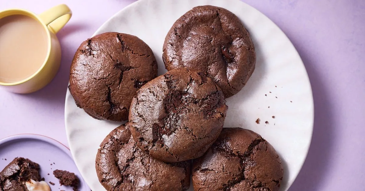 Filled Chocolate Cookies