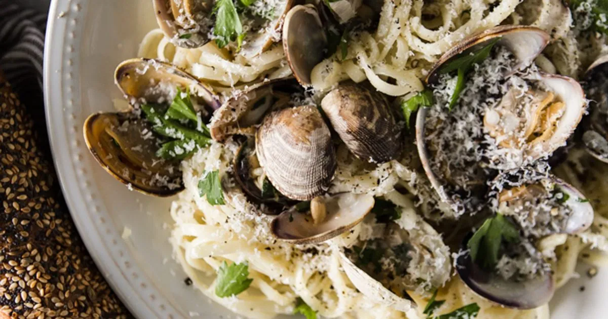 Champagne Cream Clam Linguine