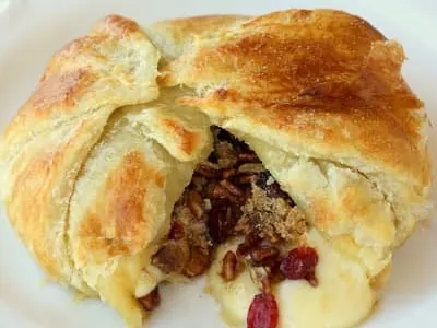 Cranberry Pecan Brie En Croute
