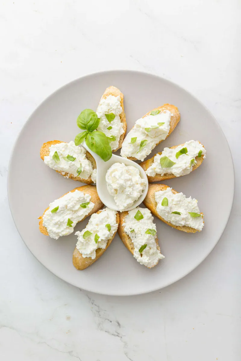 Ricotta Crostini