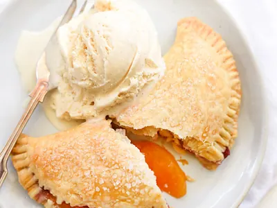 Raspberry Peach Hand Pies
