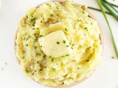 Garlic Mashed Potatoes with margarine and vegan butter