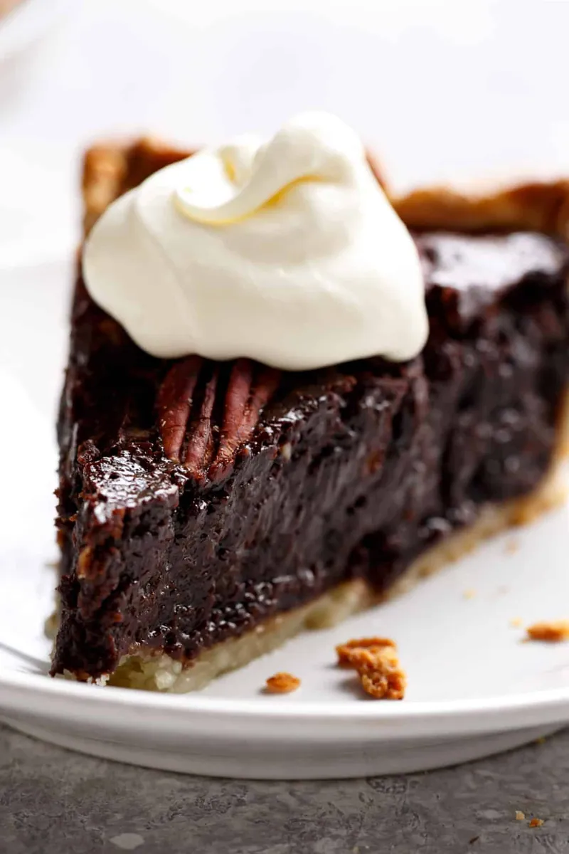Chocolate Pecan Pie (16 servings)