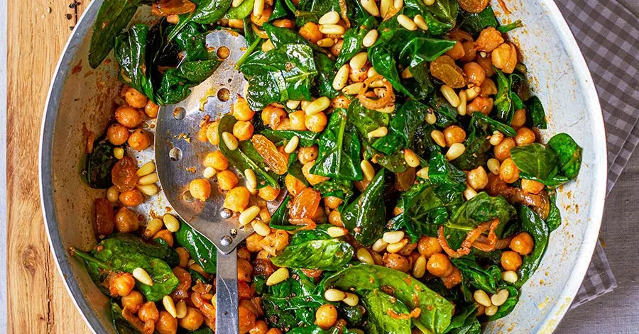 Spinach Chickpeas and Raisins