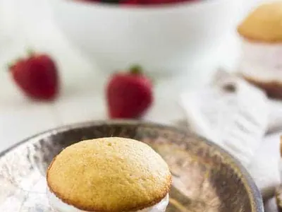 Frozen Strawberry Shortcake Sandwiches