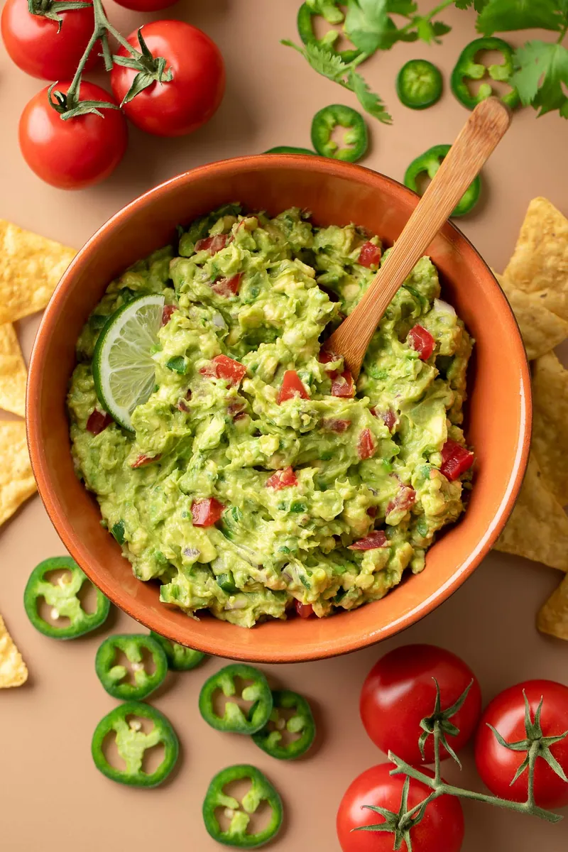 Chunky Tomato Guacamole