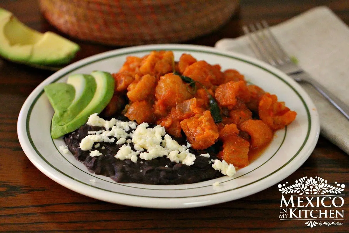 Pork Cracklings in Red Salsa