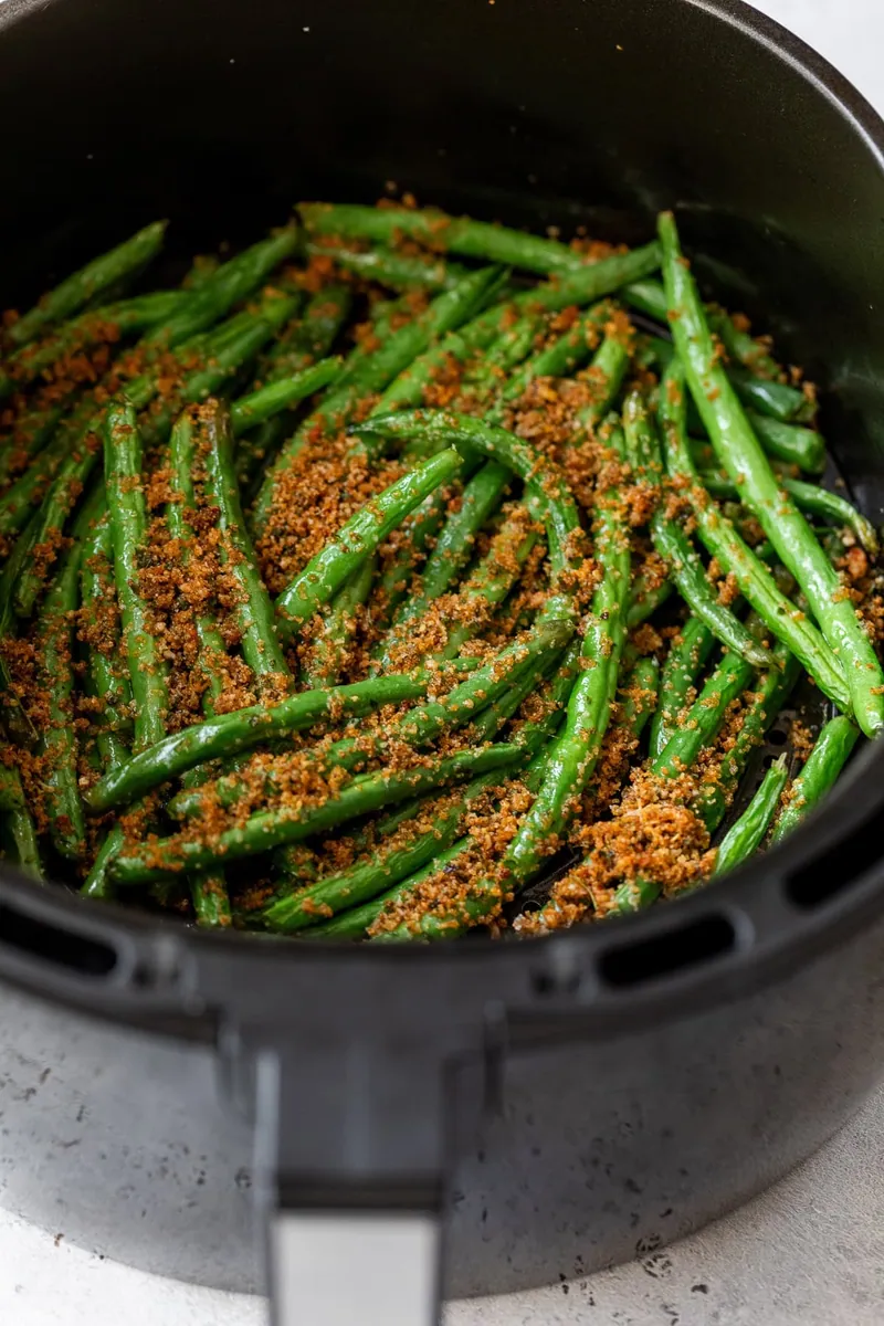 Air Fryer Green Beans with garlic