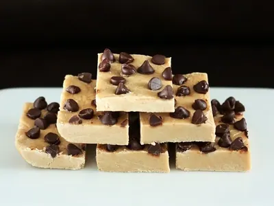 Chocolate Chip Cookie Dough Fudge